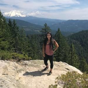 Meet your Posher, Kayla